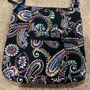 VERA BRADLEY BLACK PAISLEY MULTICOLOR BANDANA SWIRL LARGE CROSSBODY